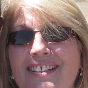 Meet your Posher, Lois